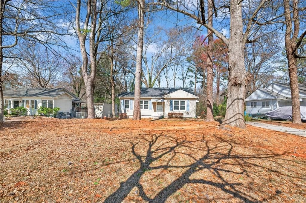 2 bedroom, 1 bathroom, 965 sq ft single family residence sold at 2266 N Shallowford Road, Atlanta, GA 30341