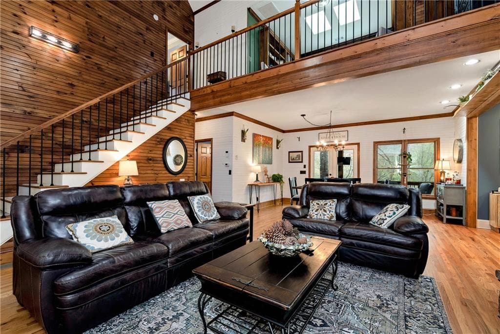 4 bedroom, 3 bathroom, 2,999 sq ft single family residence for sale at 1060 Golden Avenue, Dahlonega, GA 30533 — photo 8