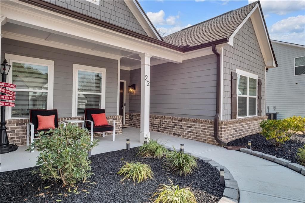 4 bedroom, 3 bathroom, 2,308 sq ft single family residence for sale at 22 Mallard Creek Way, Bethlehem, GA 30620 — photo 4