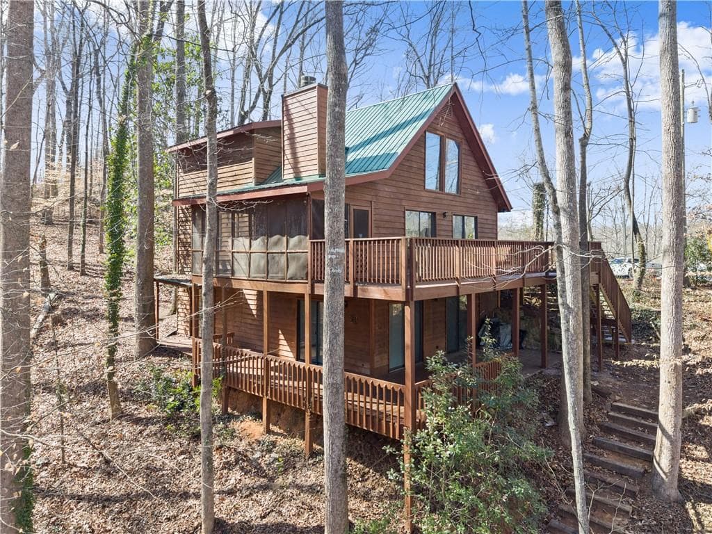 3 bedroom, 3 bathroom, 2,208 sq ft single family residence sold at 6800 Thunder Trail, Gainesville, GA 30506