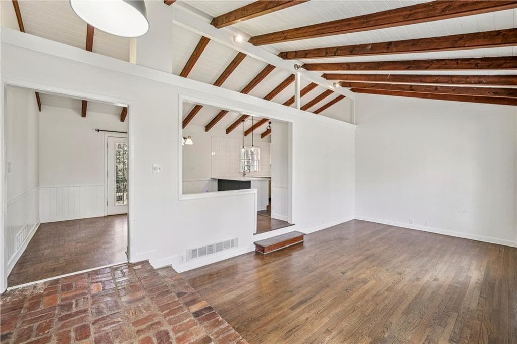 4 bedroom, 3 bathroom, 1,877 sq ft single family residence under contract at 6555 Williamson Drive, Atlanta, GA 30328 — photo 5