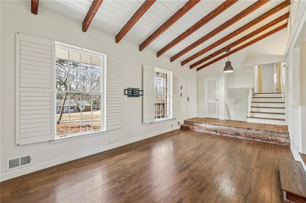 4 bedroom, 3 bathroom, 1,877 sq ft single family residence under contract at 6555 Williamson Drive, Atlanta, GA 30328 — photo 7