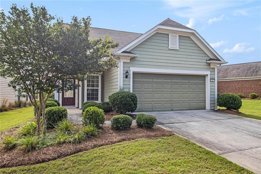 1 bedroom, 2 bathroom, 1,705 sq ft single family residence under contract at 607 Larch Looper Drive, Griffin, GA 30223
