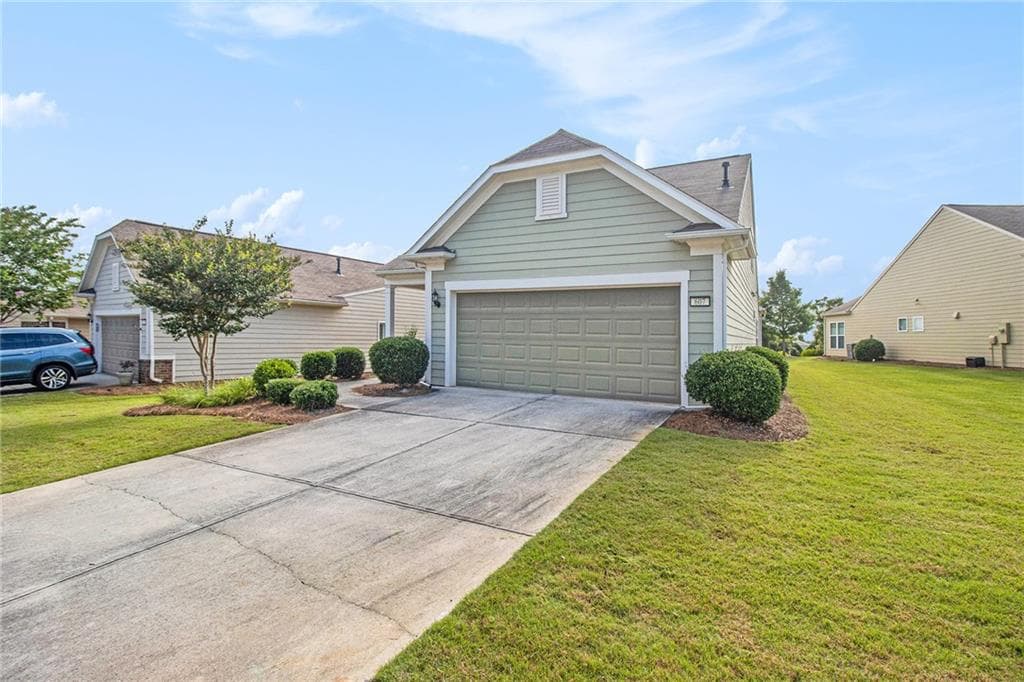 1 bedroom, 2 bathroom, 1,705 sq ft single family residence under contract at 607 Larch Looper Drive, Griffin, GA 30223 — photo 2