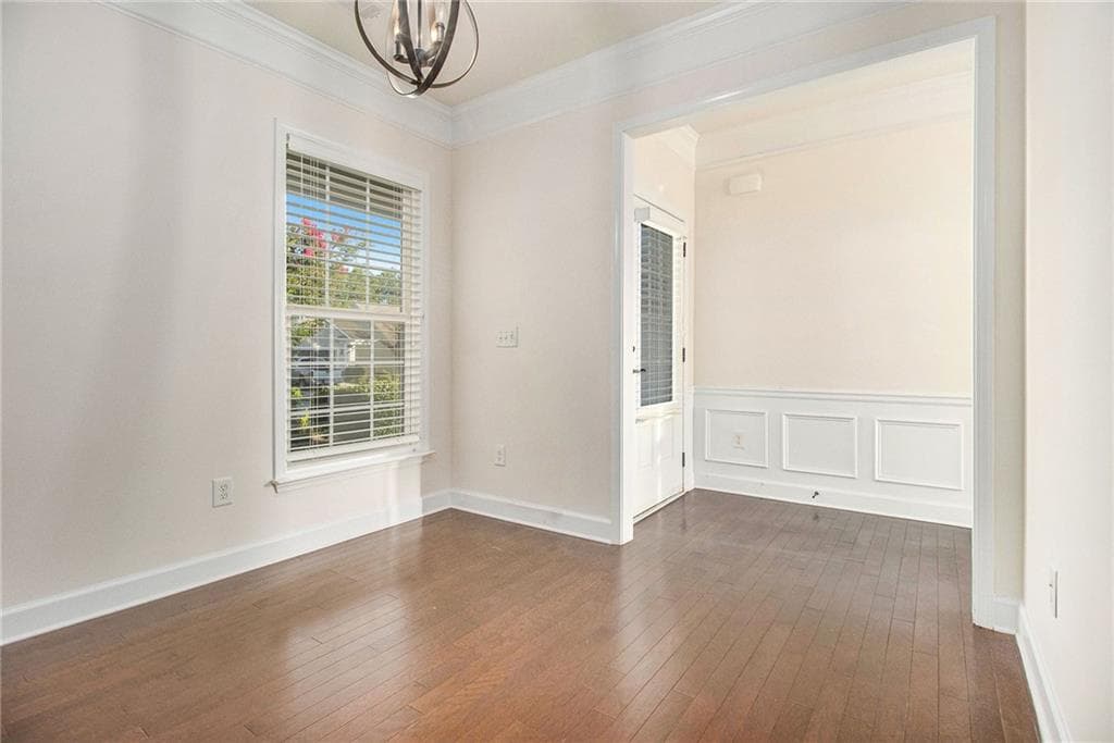 1 bedroom, 2 bathroom, 1,705 sq ft single family residence under contract at 607 Larch Looper Drive, Griffin, GA 30223 — photo 8
