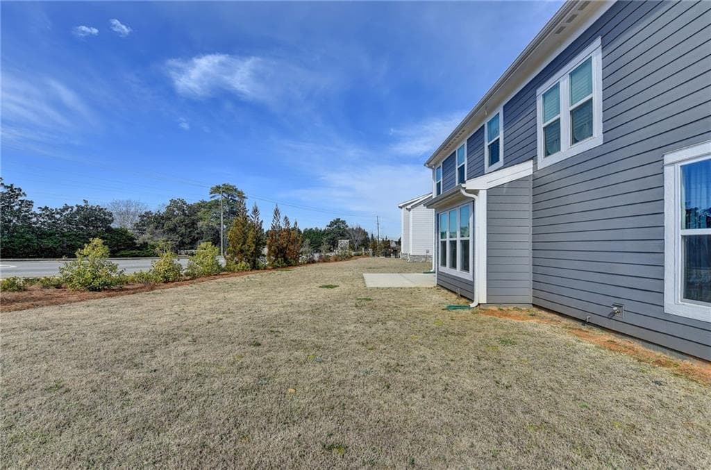 5 bedroom, 4 bathroom, 2,789 sq ft single family residence for sale at 611 Sugar Prairie Bend, Lawrenceville, GA 30045 — photo 6