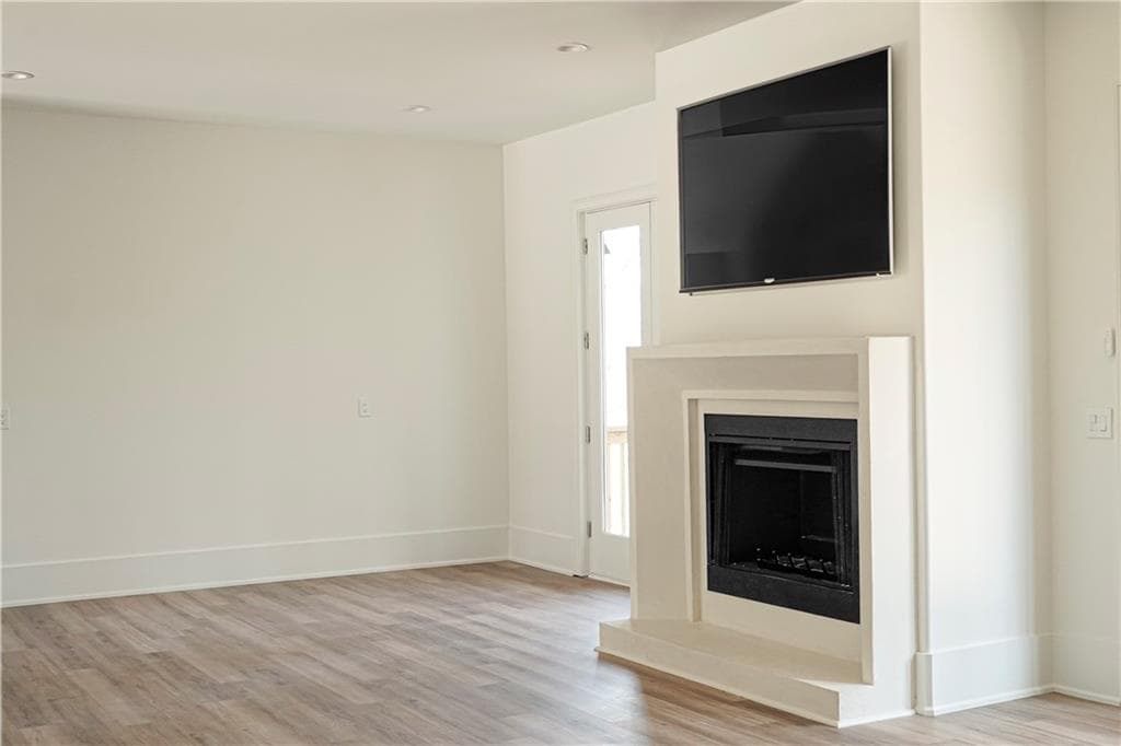 7 bedroom, 6 bathroom, 6,700 sq ft single family residence for sale at 270 Crosstree Lane, Atlanta, GA 30328 — photo 8