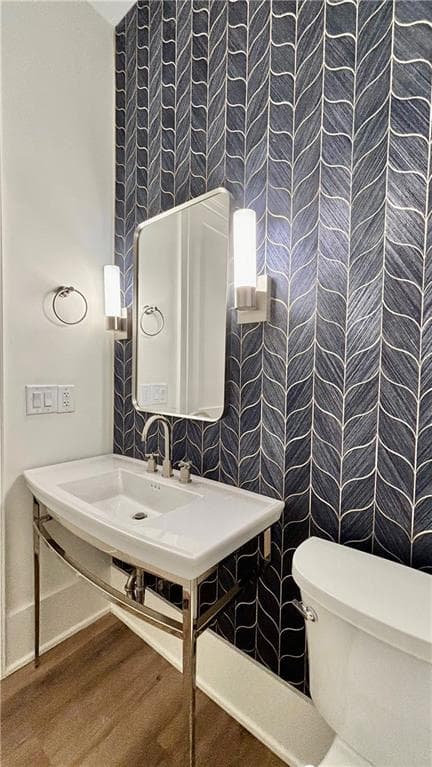 7 bedroom, 6 bathroom, 6,700 sq ft single family residence for sale at 270 Crosstree Lane, Atlanta, GA 30328 — photo 9