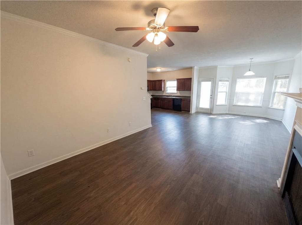 3 bedroom, 3 bathroom, 1,922 sq ft single family residence under contract at 1630 Tigris Court, Atlanta, GA 30349 — photo 7