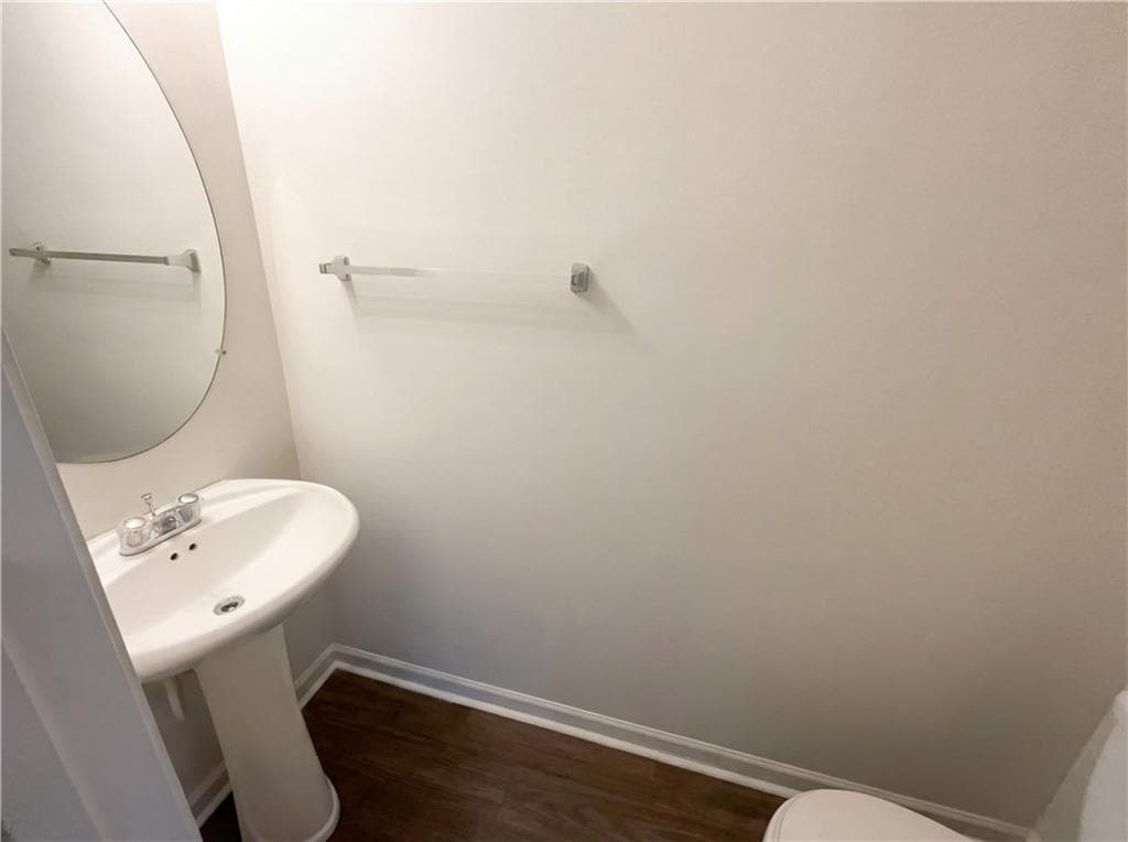3 bedroom, 3 bathroom, 1,922 sq ft single family residence under contract at 1630 Tigris Court, Atlanta, GA 30349 — photo 9
