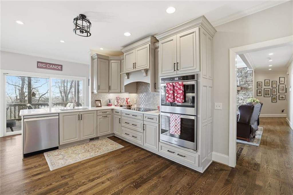 4 bedroom, 5 bathroom, 5,811 sq ft single family residence for sale at 815 Shetland Trace, Big Canoe, GA 30143 — photo 7