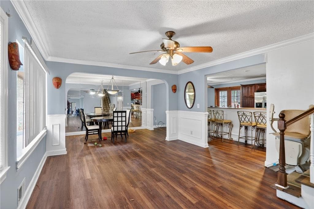 3 bedroom, 3 bathroom, 2,912 sq ft single family residence for sale at 1781 Childress Drive, Atlanta, GA 30311 — photo 2