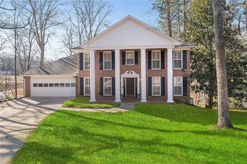 400 Fallen Leaf Lane, Roswell, GA 30075 — most recent listing photo