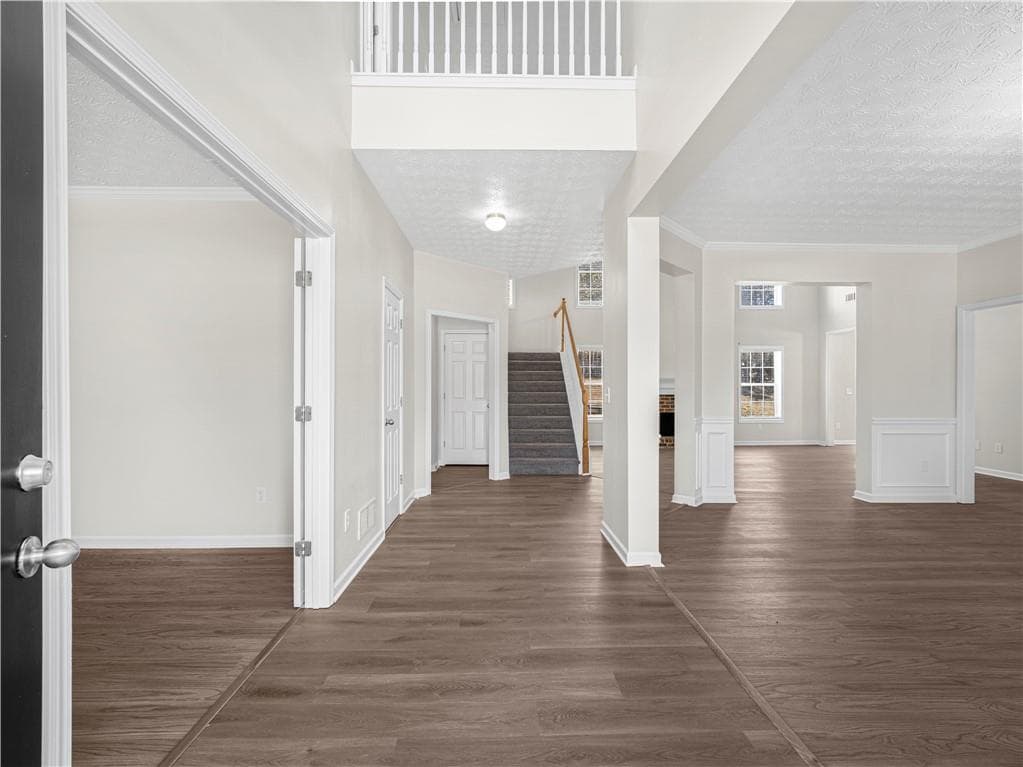 5 bedroom, 4 bathroom, 2,971 sq ft single family residence under contract at 1087 Crown Landing Parkway, Mcdonough, GA 30252 — photo 5