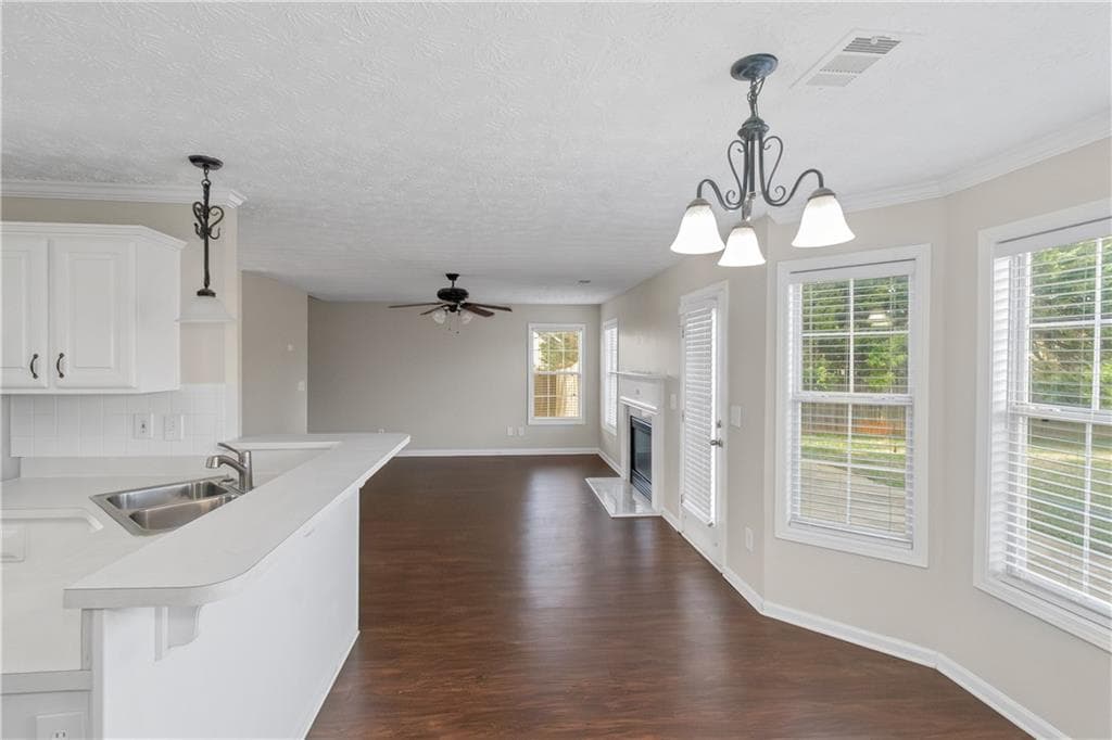 4 bedroom, 3 bathroom, 2,397 sq ft single family residence for sale at 112 Wyckliffe Drive, Locust Grove, GA 30248 — photo 8
