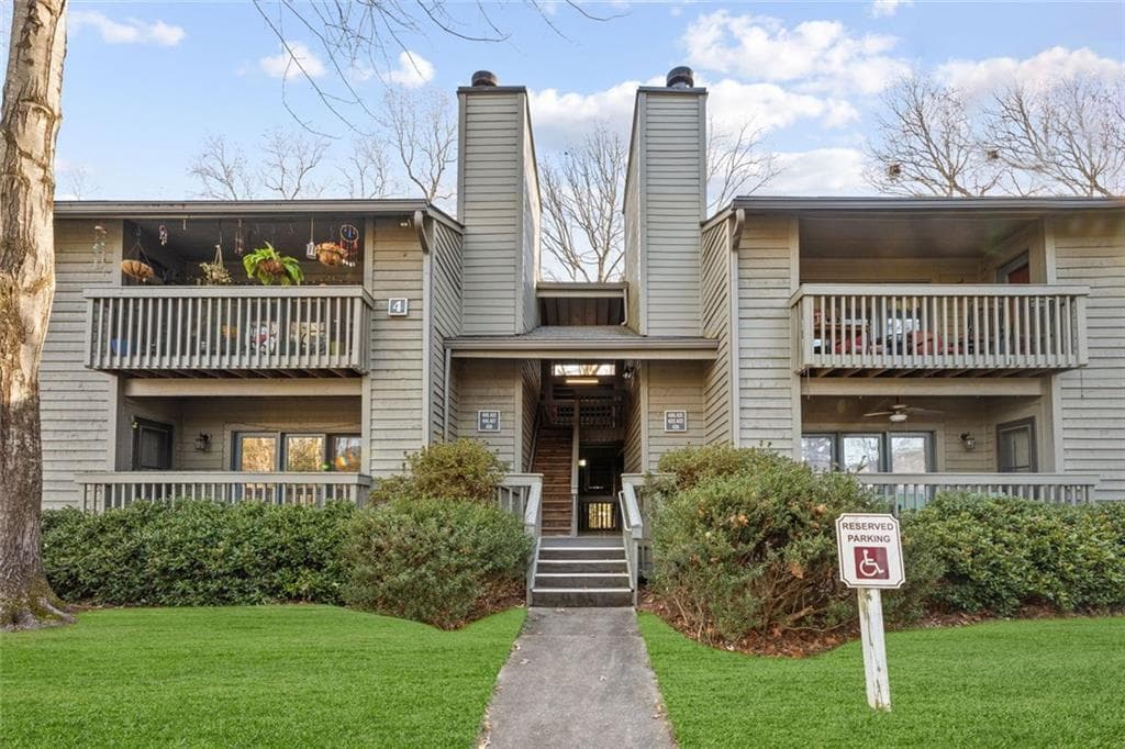 414 Tuxworth Circle, Decatur, GA 30033 — most recent listing photo