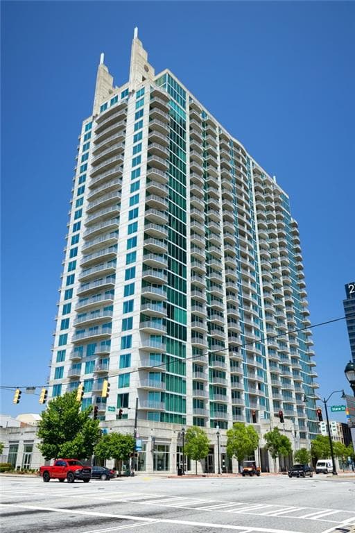 1 bedroom, 1 bathroom, 830 sq ft condominium sold at 361 17th Street 1907, Atlanta, GA 30363