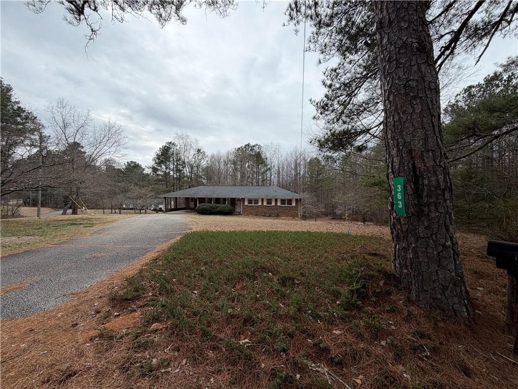 3 bedroom, 2 bathroom, 1,572 sq ft single family residence for sale at 363 Lane Road, Dallas, GA 30157 — photo 2