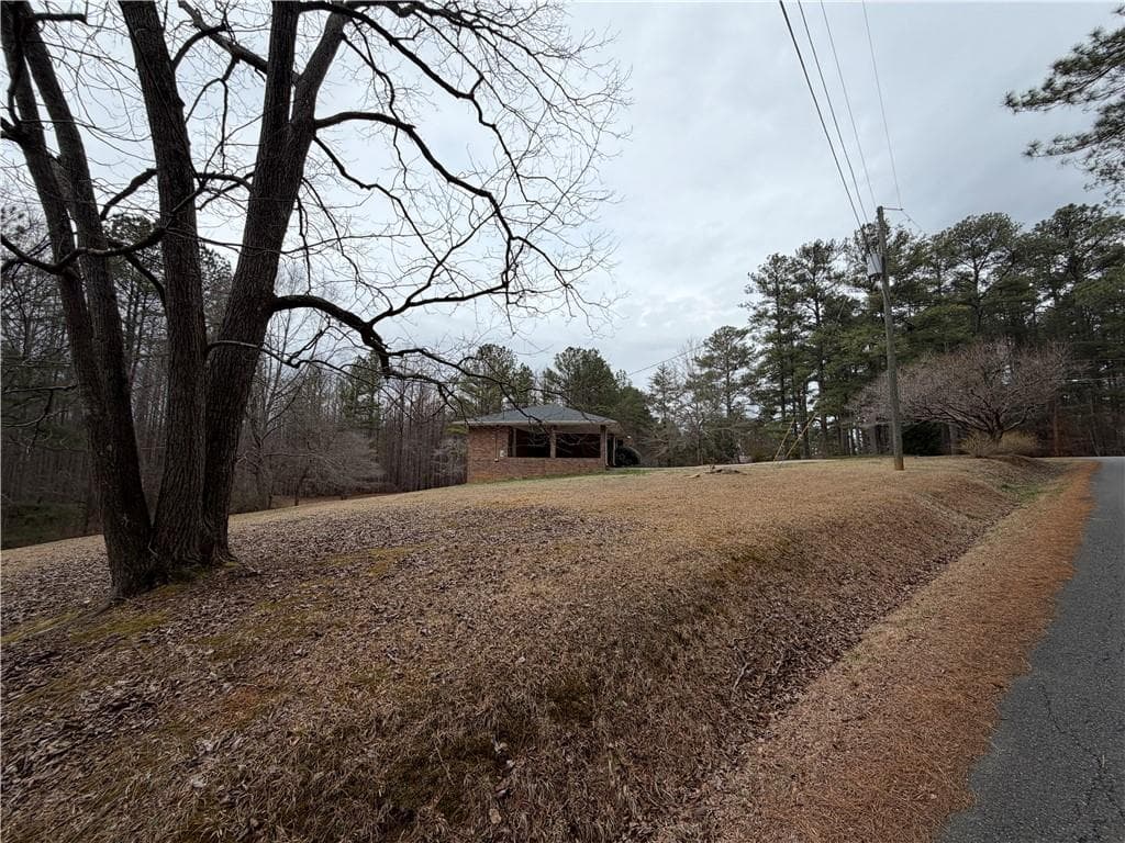 3 bedroom, 2 bathroom, 1,572 sq ft single family residence for sale at 363 Lane Road, Dallas, GA 30157 — photo 3