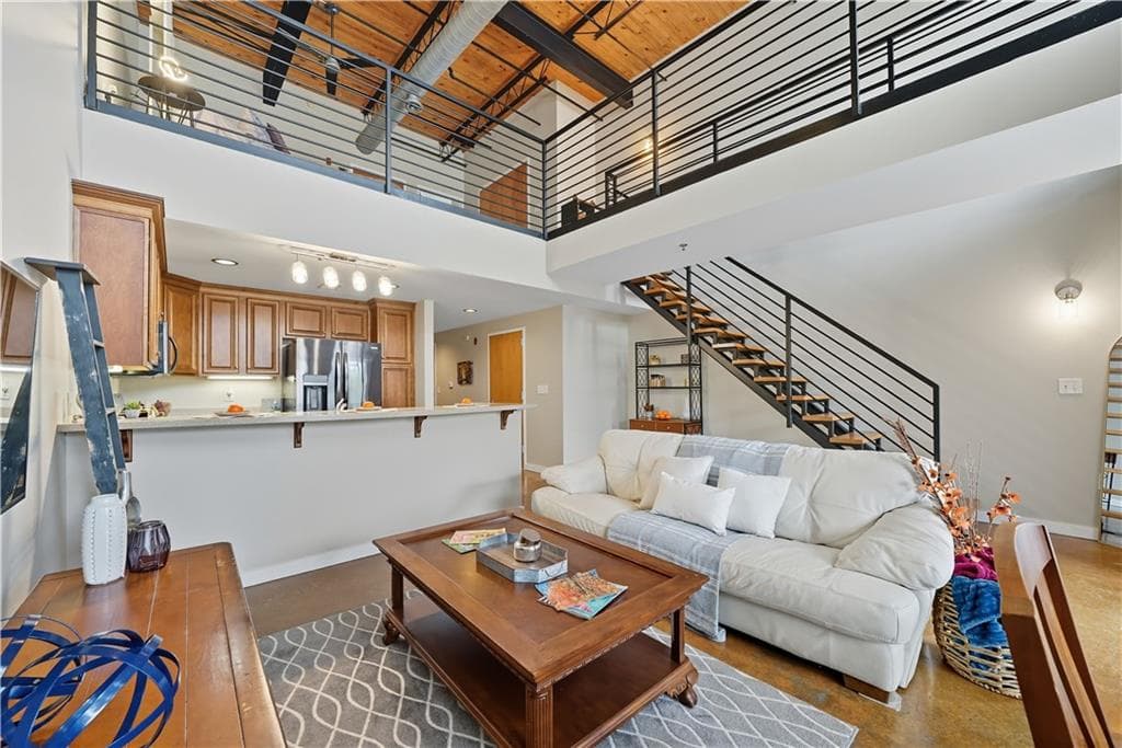 2 bedroom, 2 bathroom, 1,426 sq ft condominium for sale at 1133 Church Street 2, Covington, GA 30014 — photo 3