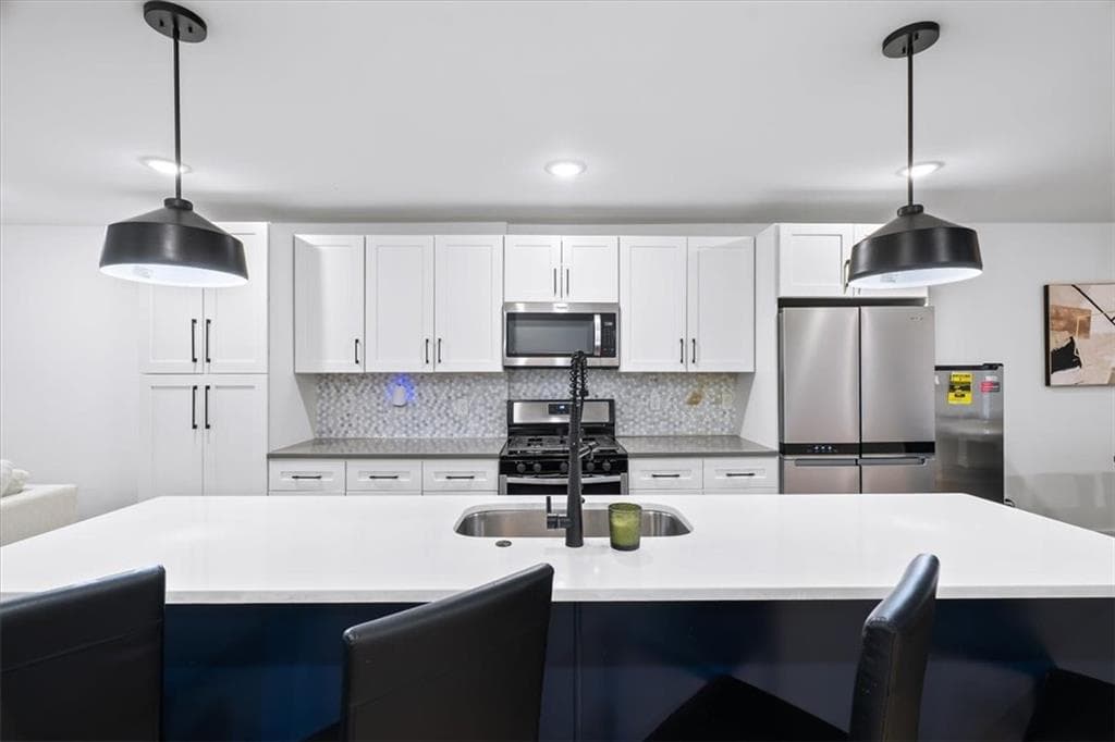 4 bedroom, 3 bathroom, 2,284 sq ft single family residence for rent at 1846 Rogers Avenue, Atlanta, GA 30310 for $2,750 a month — photo 3