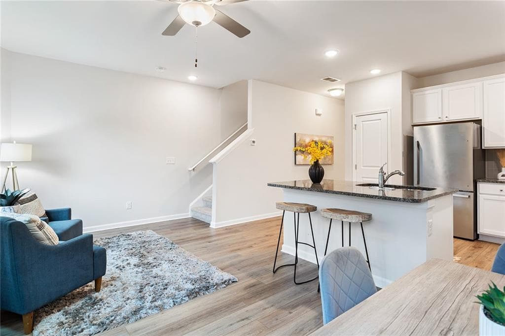 3 bedroom, 3 bathroom, 1,804 sq ft townhouse for sale at 2824 Saratoga Lake View, Decatur, GA 30034 — photo 9