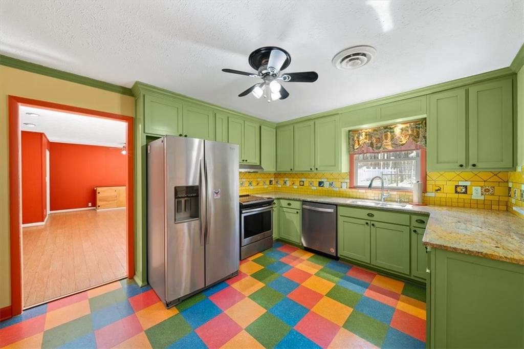4 bedroom, 3 bathroom, 2,749 sq ft single family residence for sale at 137 Meadow Wood Lane, Monroe, GA 30656 — photo 10