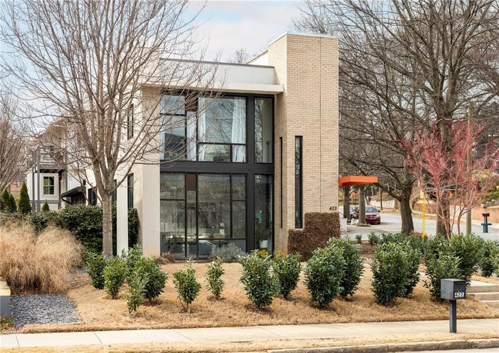 422 Glen Iris Drive, Atlanta, GA 30308 — most recent listing photo