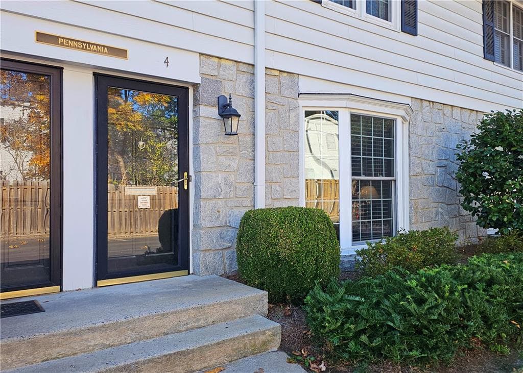 136 Peachtree Memorial Drive PA4, Atlanta, GA 30309 — most recent listing photo