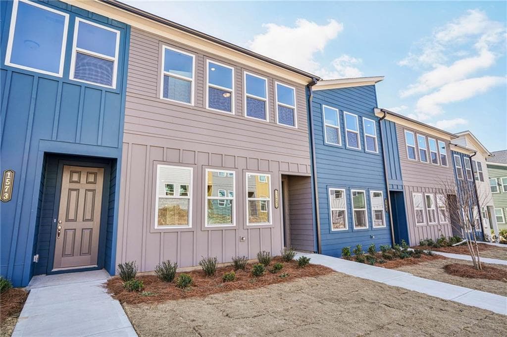1575 Driggs Drive, Atlanta, GA 30318 — most recent listing photo