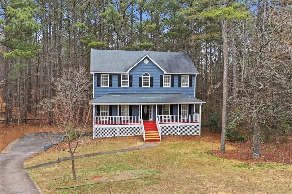 3 bedroom, 3 bathroom, 2,592 sq ft single family residence for sale at 7285 Wyngate Drive, Cumming, GA 30040 — photo 2