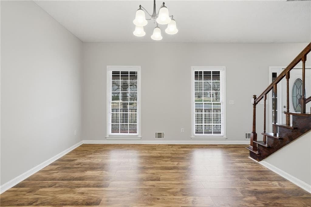 3 bedroom, 3 bathroom, 2,592 sq ft single family residence for sale at 7285 Wyngate Drive, Cumming, GA 30040 — photo 10