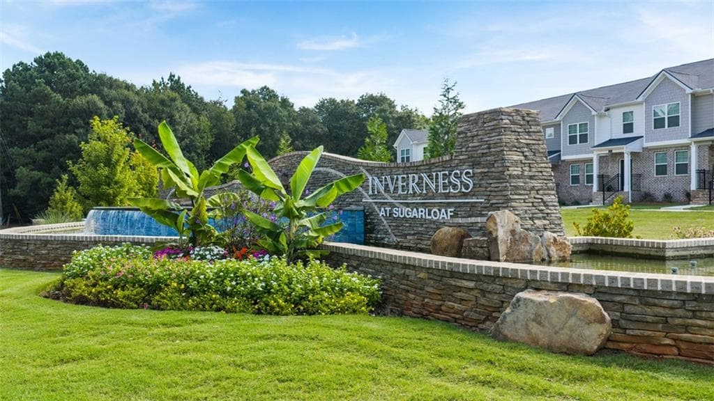 3 bedroom, 3 bathroom, 1,858 sq ft townhouse under contract at 1410 Gray Branch Drive, Lawrenceville, GA 30045 — photo 2