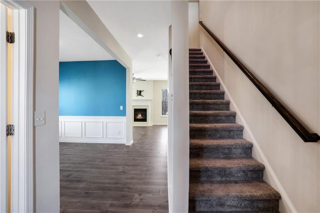 4 bedroom, 3 bathroom, 2,406 sq ft single family residence for rent at 7139 Southface Way, Austell, GA 30168 for $2,600 a month — photo 2