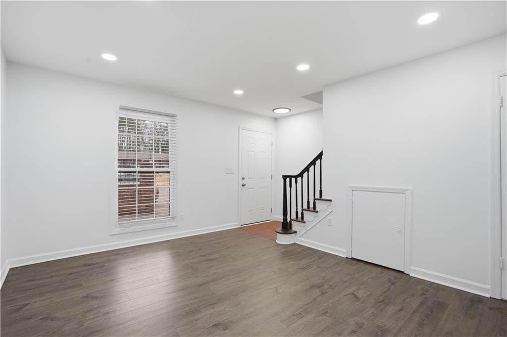 2 bedroom, 2 bathroom, 960 sq ft townhouse under contract at 3113 Colonial Way L, Atlanta, GA 30341