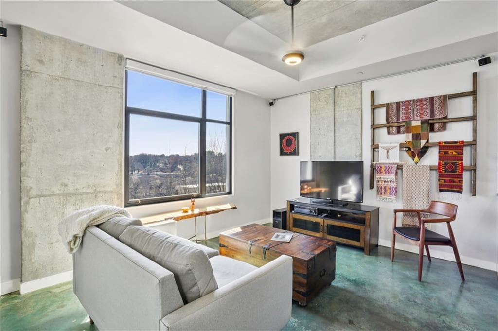 2 bedroom, 2 bathroom, 1,580 sq ft condominium for sale at 335 W Ponce De Leon Avenue 606, Decatur, GA 30030 — photo 3