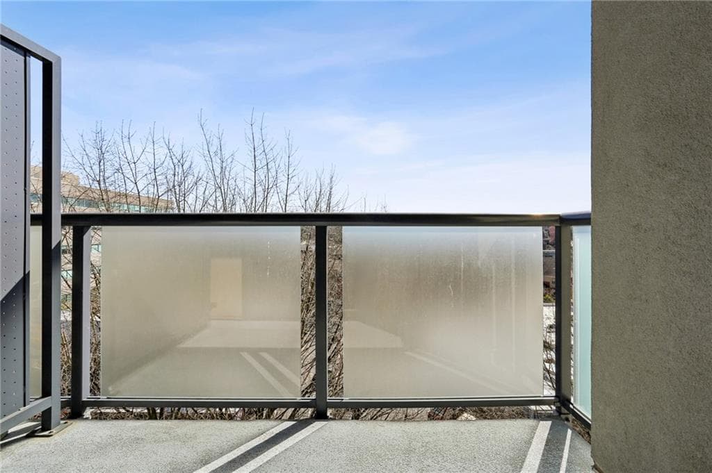 2 bedroom, 2 bathroom, 1,580 sq ft condominium for sale at 335 W Ponce De Leon Avenue 606, Decatur, GA 30030 — photo 9