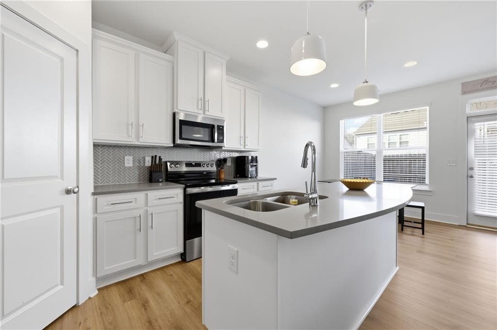 3 bedroom, 3 bathroom, 1,808 sq ft townhouse for sale at 1884 Aron Lane, Conyers, GA 30013 — photo 10