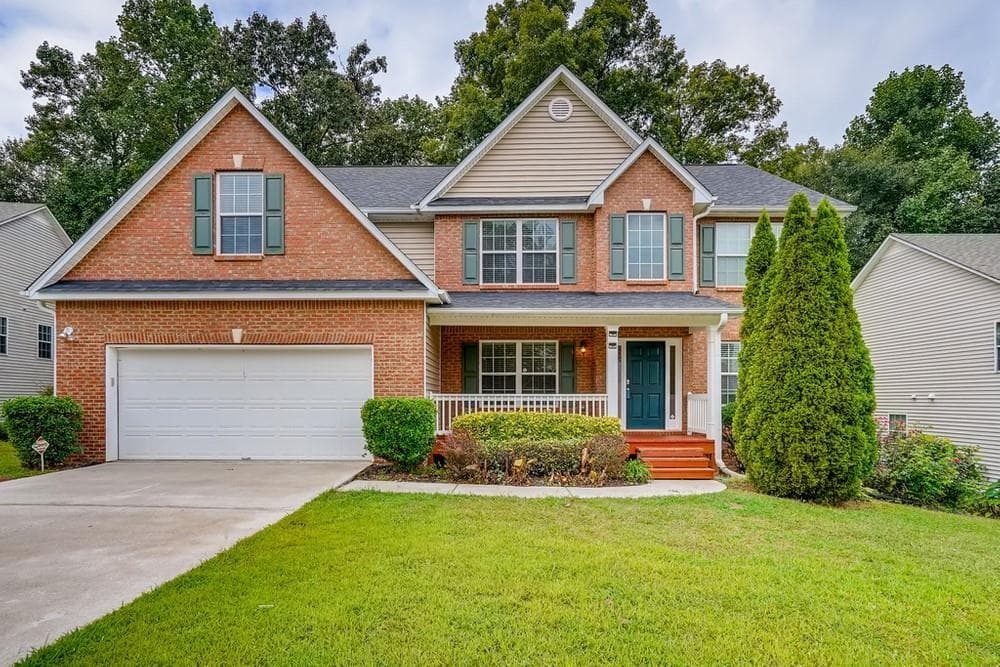 5 bedroom, 3 bathroom, 3,021 sq ft single family residence for sale at 1726 River Mill Trail, Conyers, GA 30012 — photo 2