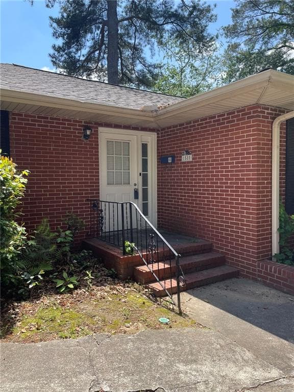 2 bedroom, 2 bathroom, 1,012 sq ft duplex for rent at 1585 Piedmont Avenue, Atlanta, GA 30324 for $1,880 a month — photo 1 of 8