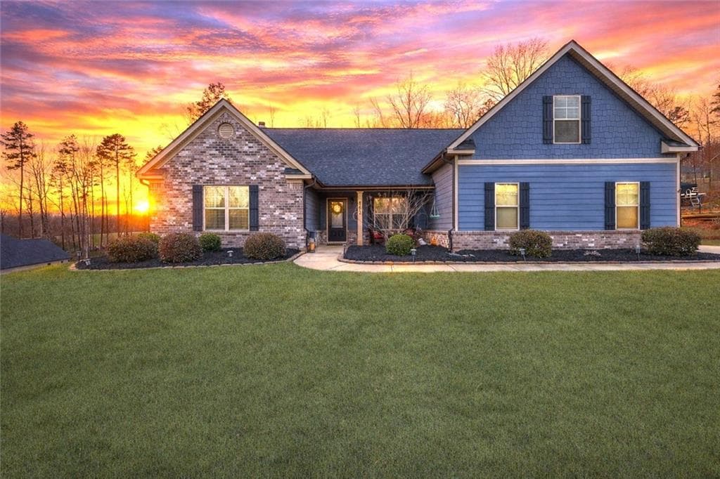 3 bedroom, 3 bathroom, 2,423 sq ft single family residence sold at 862 Jakob Ln, Jefferson, GA 30549