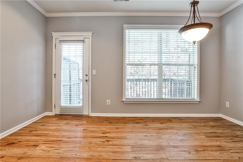 2 bedroom, 4 bathroom, 1,200 sq ft townhouse for sale at 1126 Village Court, Atlanta, GA 30316 — photo 2