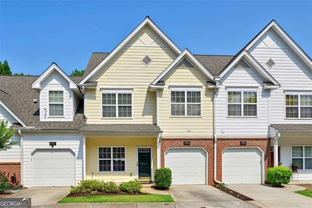 939 Pike Forest Drive, Lawrenceville, GA 30045 — most recent listing photo