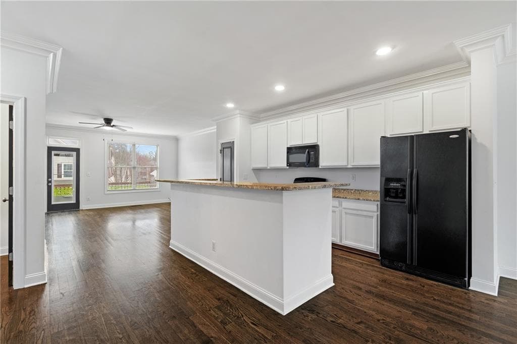 3 bedroom, 4 bathroom, 2,260 sq ft townhouse under contract at 7054 Elmwood Ridge Court, Atlanta, GA 30340 — photo 9