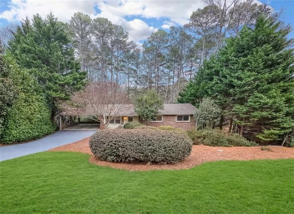 3 bedroom, 2 bathroom, 1,625 sq ft single family residence sold at 2350 Jomarc Way, Marietta, GA 30062