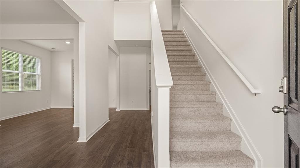 4 bedroom, 3 bathroom, 2,700 sq ft single family residence under contract at 159 Defilippe Drive, Statham, GA 30666 — photo 7