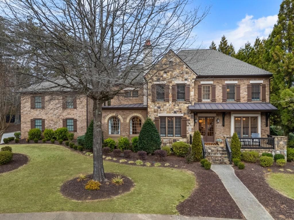 1052 Gramercy Ln, Alpharetta, GA 30004 — most recent listing photo