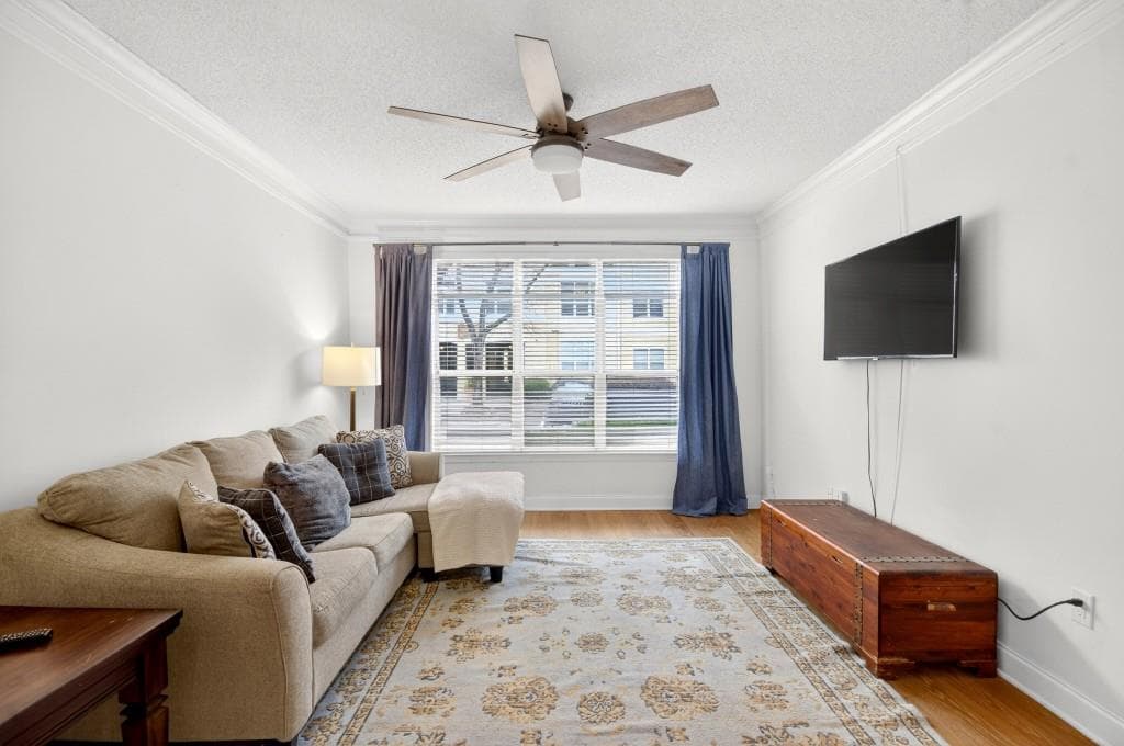 1 bedroom, 1 bathroom, 715 sq ft condominium for sale at 955 Juniper Street 3028, Atlanta, GA 30309 — photo 9