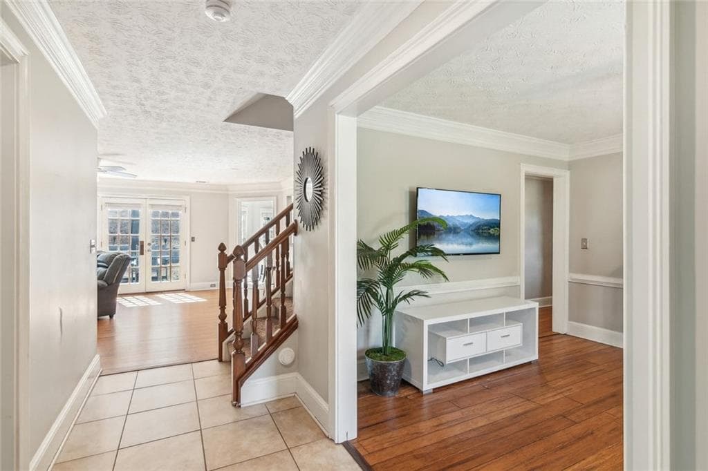 5 bedroom, 3 bathroom, 2,808 sq ft single family residence for sale at 1210 Swan Mill Court, Suwanee, GA 30024 — photo 9