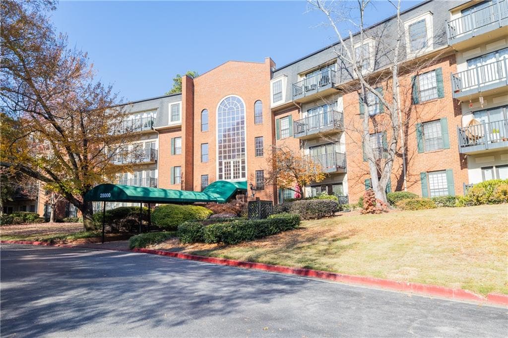 28207 Plantation Drive, Atlanta, GA 30324 — most recent listing photo